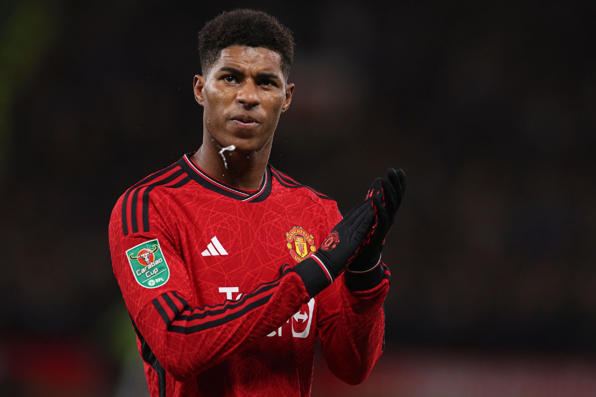 曼联发布备战花絮,关键时刻遗憾出局,意甲任务艰巨,轮换策略成焦点 曼联发布备战花絮,关键时刻遗憾出局,意甲任务艰巨,轮换策略成焦点