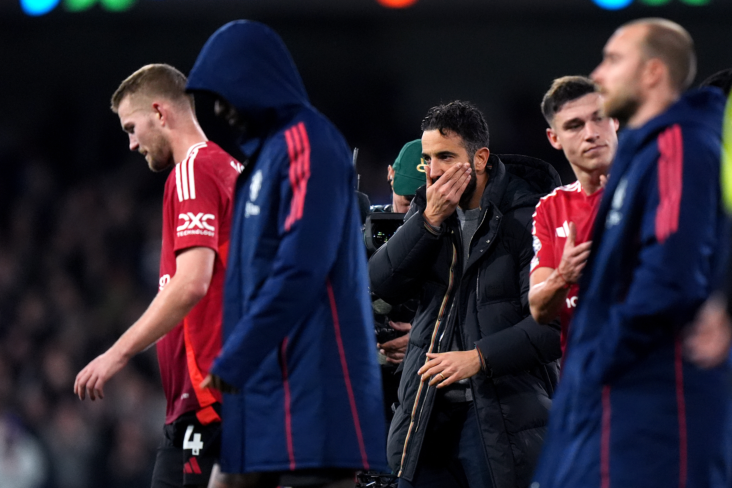 曼联发布备战花絮,关键时刻遗憾出局,意甲任务艰巨,轮换策略成焦点 曼联发布备战花絮,关键时刻遗憾出局,意甲任务艰巨,轮换策略成焦点