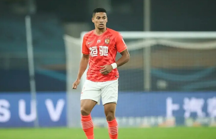 广州队内部会议纪要流出——关键时刻门线救险；意大利杯使命明确；心理建设被强调