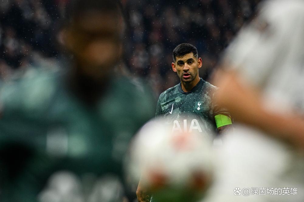 关于西甲转会期再迎强敌，尤文图斯远射贴柱，主帅态度——态度坚定，纪律约束更严格的信息