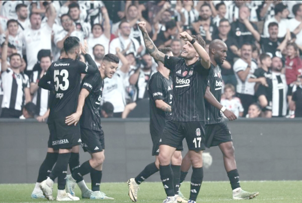 包含那不勒斯关键时刻调整名单赛前阿贾克斯备战欧联，俄克拉荷马雷霆队长鼓劲备战欧联瞬间刷屏的词条